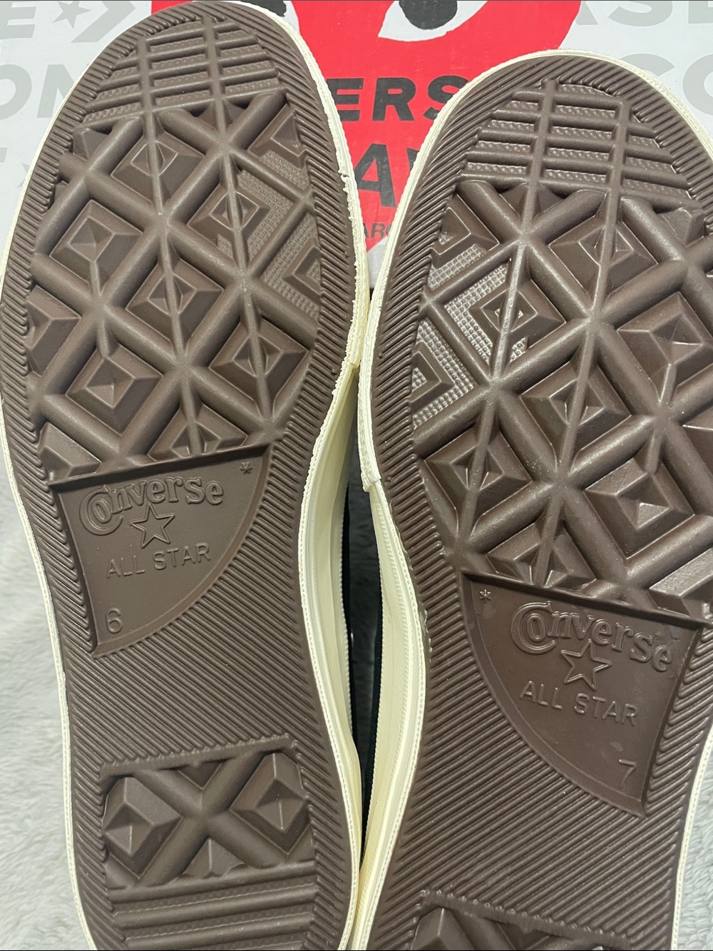 Converse Play Comme des Garçons Black and Red High-Top Sneakers Mismatch Size - Picture 3 of 3